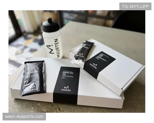 吴向东家的冰箱里塞满了能量胶，连饮料都按分钟算卡路里